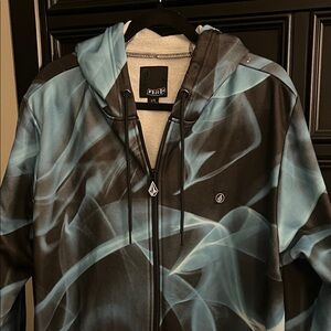 Volcom Men's Smoke Pattern Hooded Jacket RUNS VERY LARGE